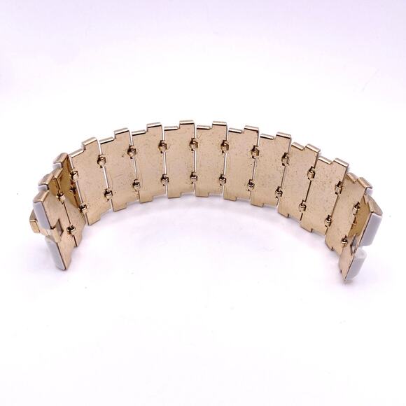 Crown Trifari White Resin Bar Panel Bracelet - Picture 8 of 8